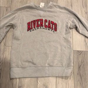 River cats sweater